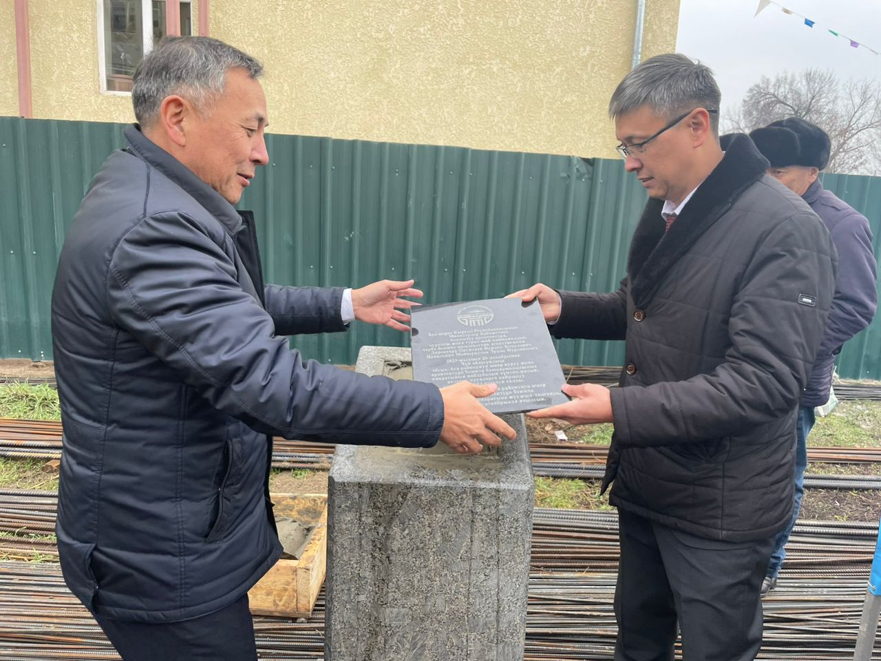 Ысык-Ата районунда жаны имаратка капсула салынды