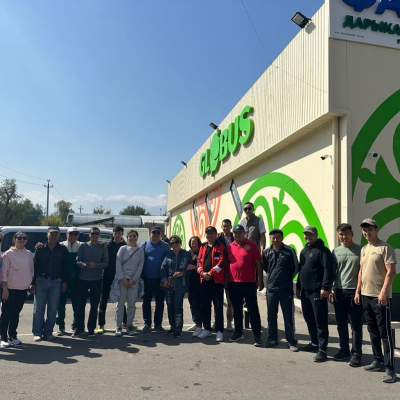 Кызматкерлер ишембиликке катышты